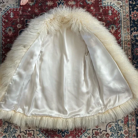 Vintage 90s White Tibetan Fur Coat - Picture 5 of 8